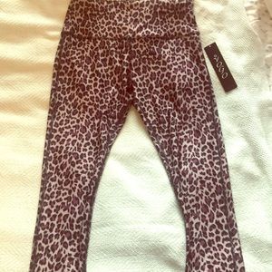 Leopard print leggings